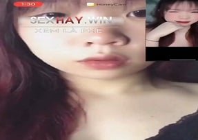 Очаровательная сестра со своим младшим братом погрузилась в горячую любовный треугольник